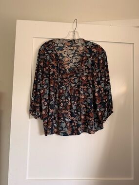 Stitch fix Fun 2 Fun V-Neck Floral Peasant Blouse in Navy Multi size XL